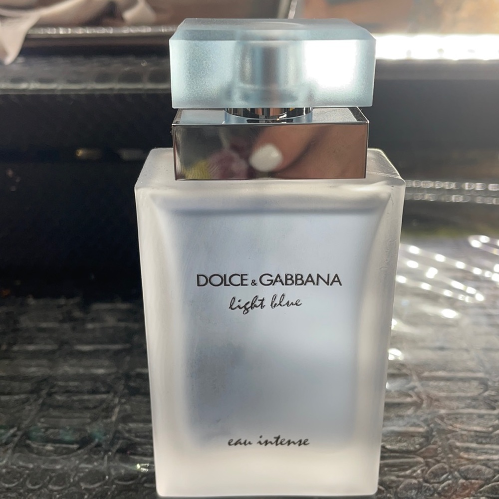 Dolce & Gabbana light blue eau intense